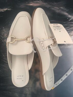 A New Day Women's Cream Loafers with Silver Accent